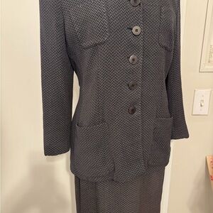 Vintage Giorgio Armani Women's Blazer and Skirt Lined Pockets Made In Italy 10